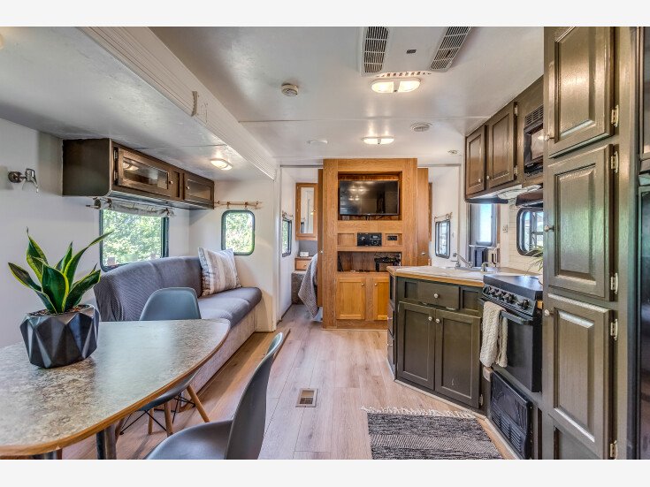 Thumbnail Photo undefined for 2009 Gulf Stream Kingsport